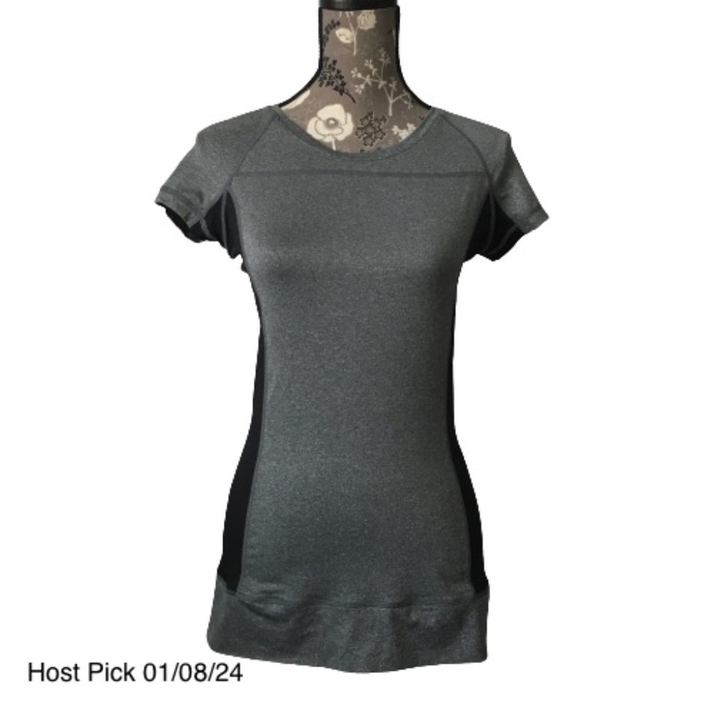 MPG Women's Small Gray & Black Short Sleeves Pull Over Sport Tee Sweat Shirt